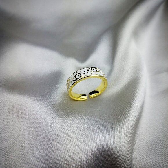 Eye of Reason Enamel Ring - Picture 2 of 4